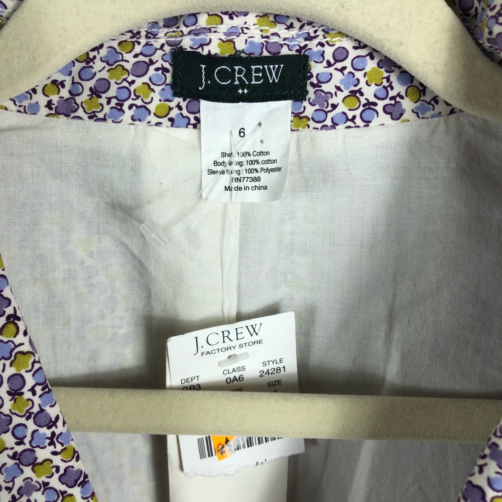 J. Crew Factory floral long sleeve 3 button blazer - Picture 4 of 8